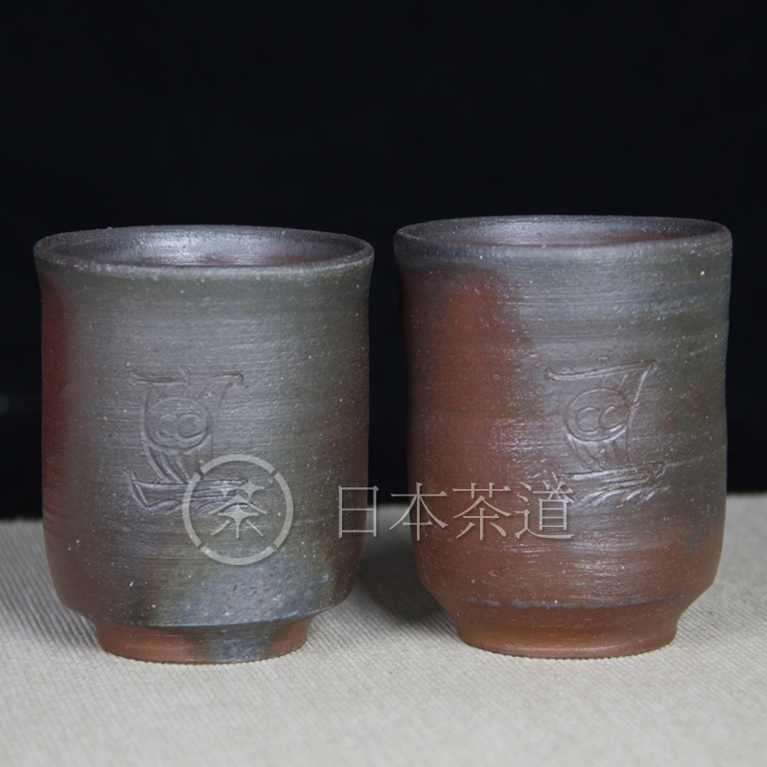日本备前烧 柴烧 背面有古画刻写 对杯组《8》