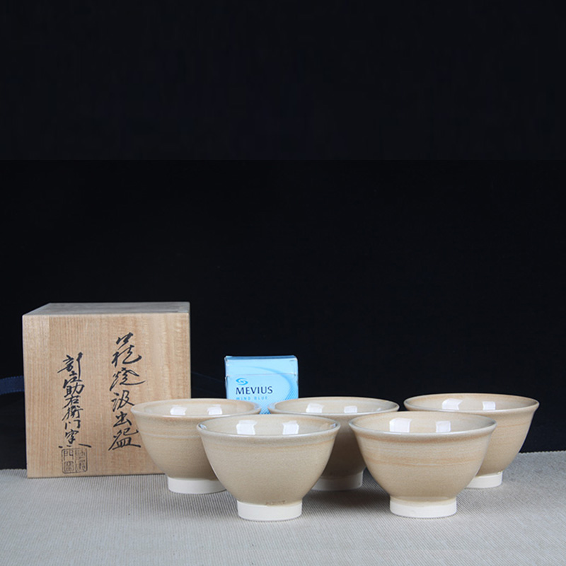 日本茶杯组 日本青瓷仙鹤纹品茶杯夫妻杯对杯组 日本青瓷工艺,釉水肥