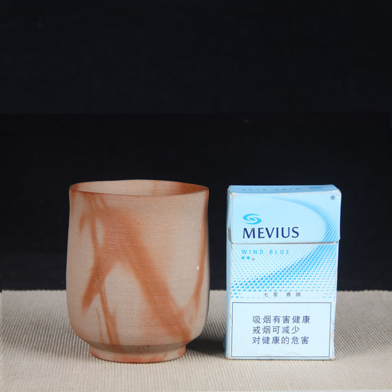 日本备前烧 日本备前烧直筒杯 日本备前烧工艺，火痕烧制完美，带作者款识