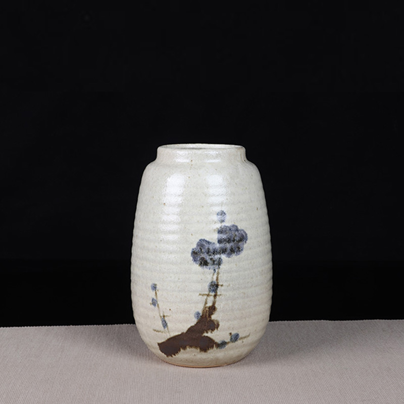 日本花器 日本志野烧橄榄型窑变花卉纹花瓶花插花入 日本志野烧工艺，釉水肥润，窑变烧制花卉纹，器型漂亮，性价比高