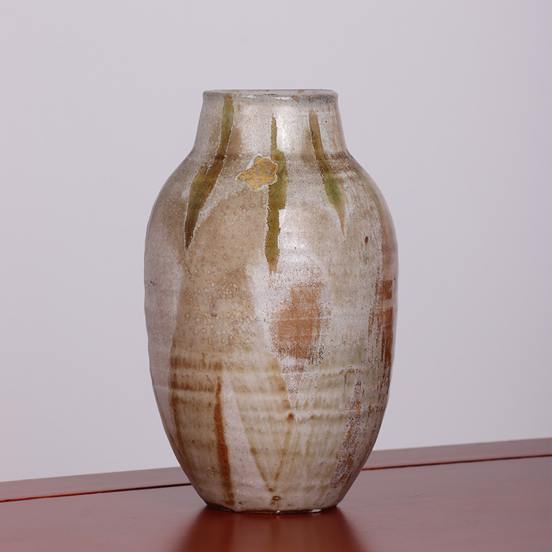 日本花器 日本灰釉橄榄形花器花瓶花插 日本灰釉工艺，釉水肥润，器型简单大方，性价比高